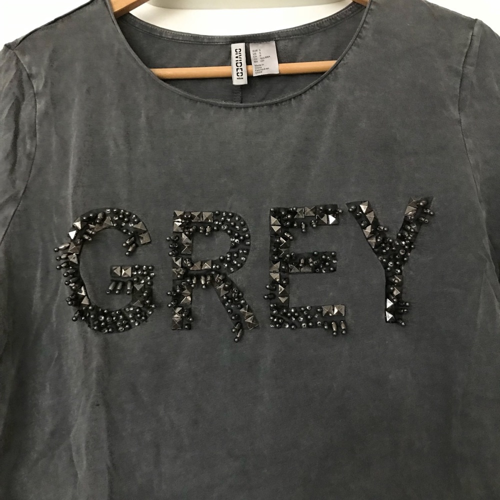 H&M Divided tee - Picture 2 of 4